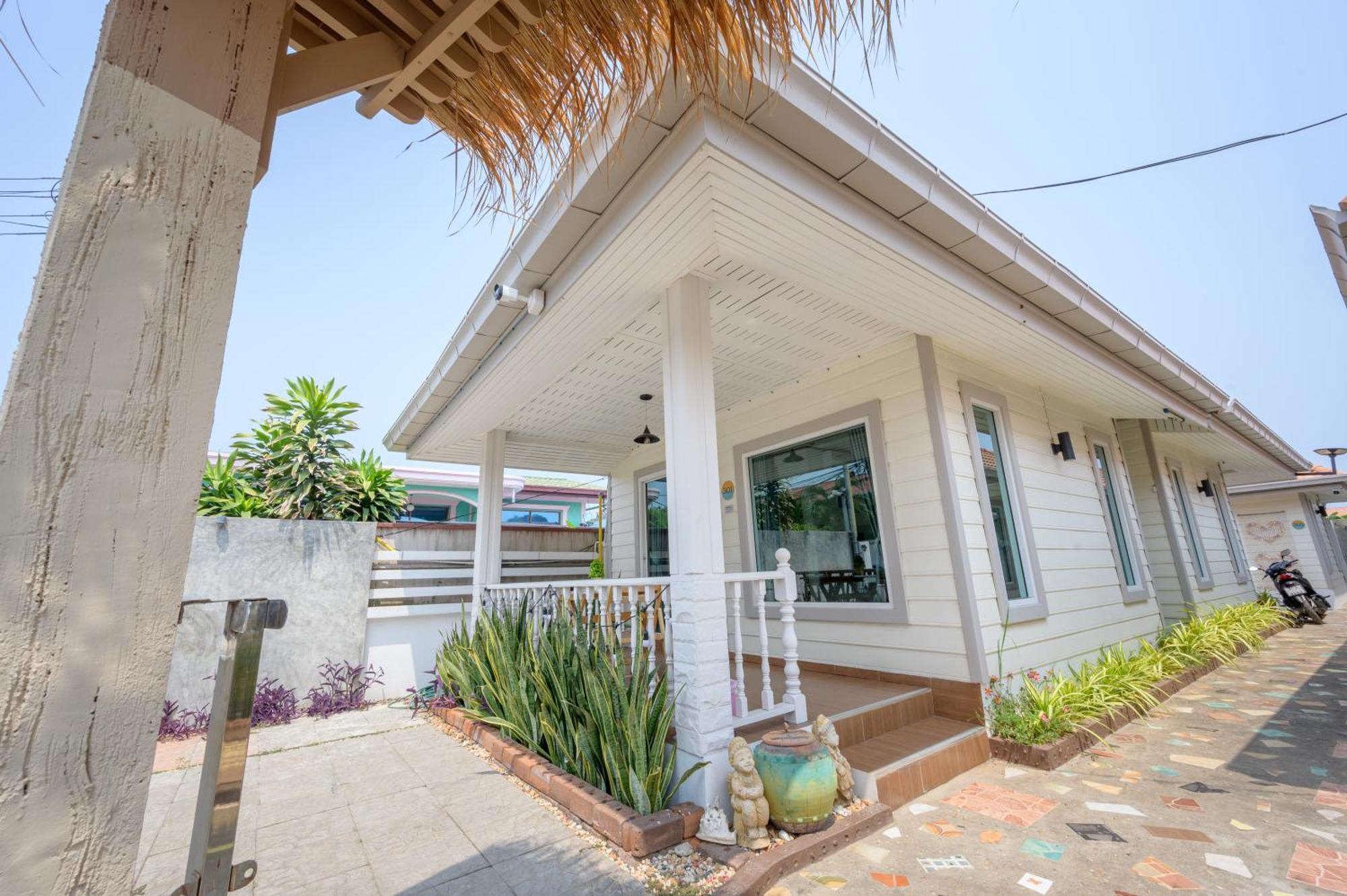Hotel Halo Sea Koh Larn Pattaya Exterior foto