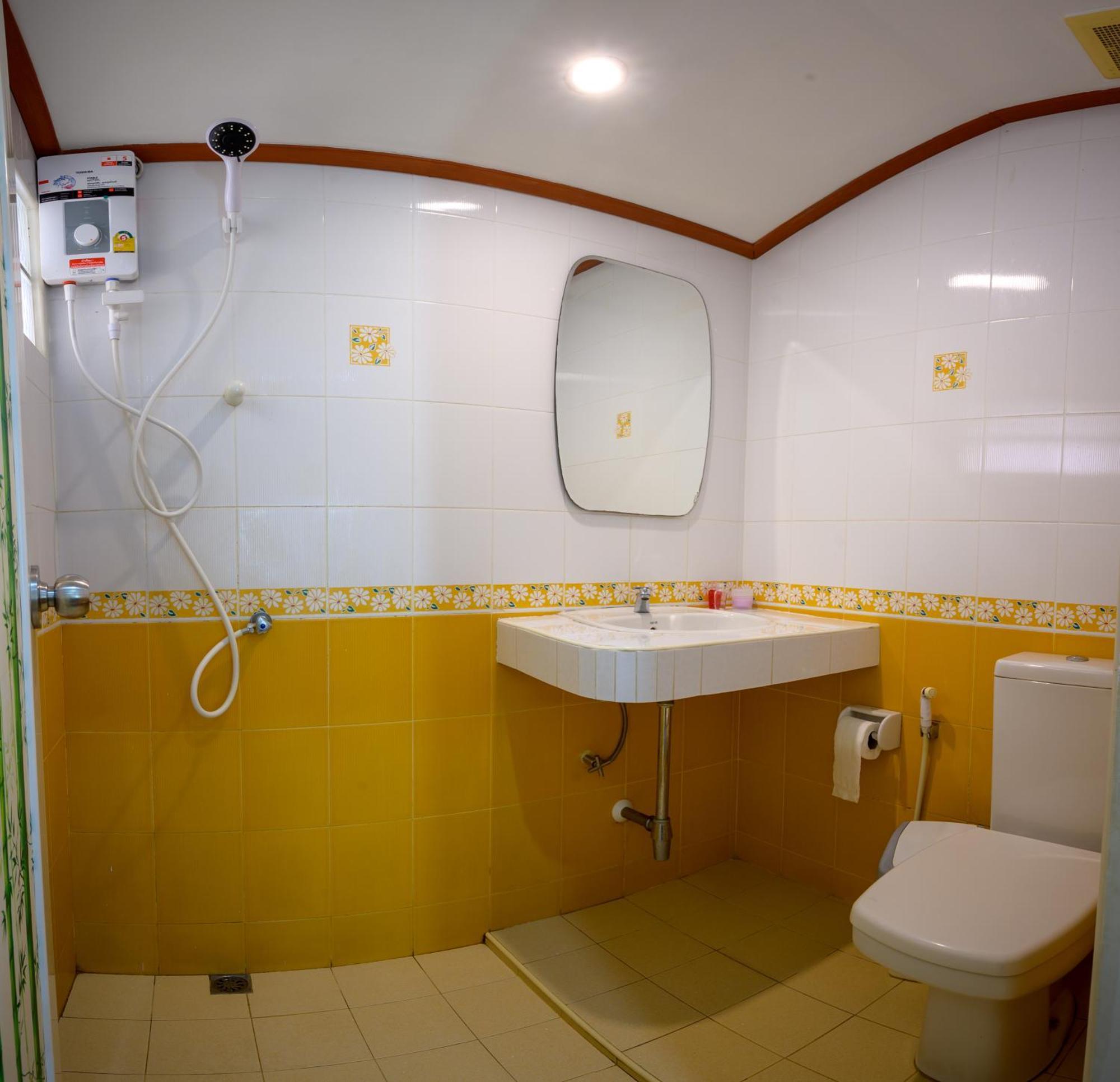 Hotel Halo Sea Koh Larn Pattaya Exterior foto